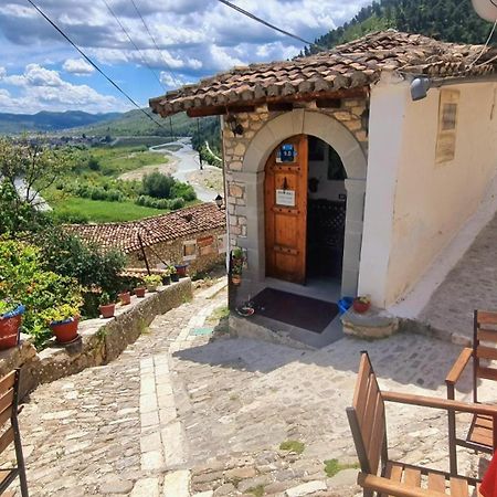 Hava Baci Apartment Berat Exterior photo