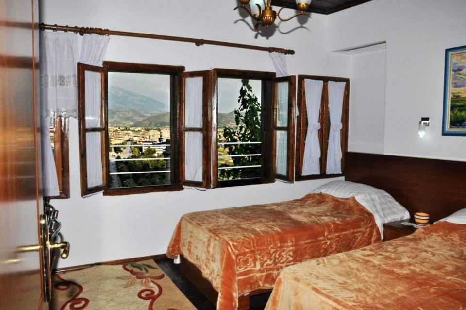 Hava Baci Apartment Berat Exterior photo