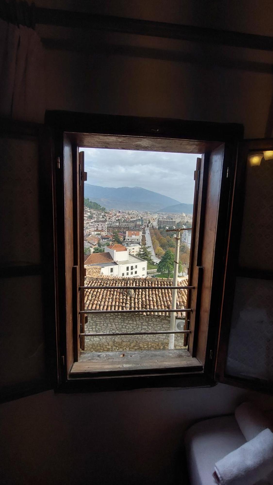 Hava Baci Apartment Berat Exterior photo