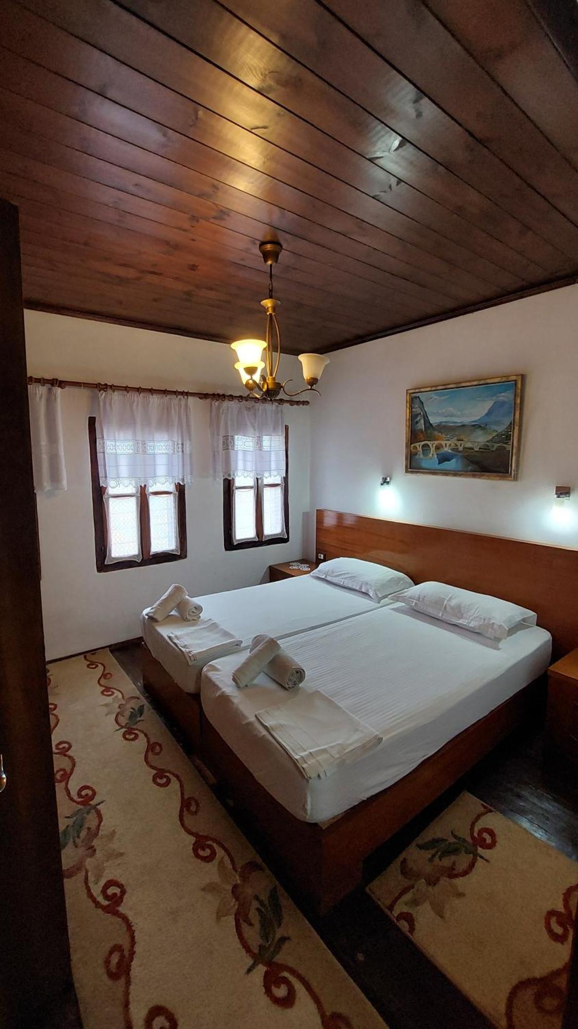 Hava Baci Apartment Berat Exterior photo