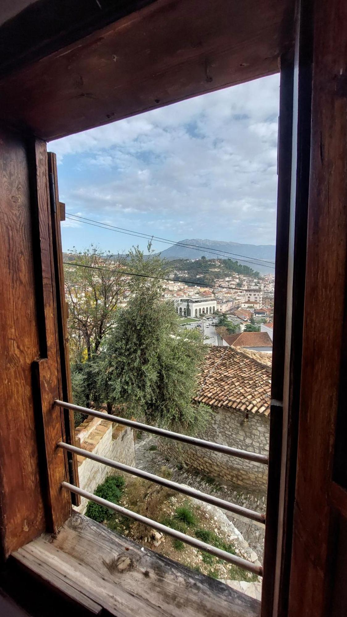 Hava Baci Apartment Berat Exterior photo